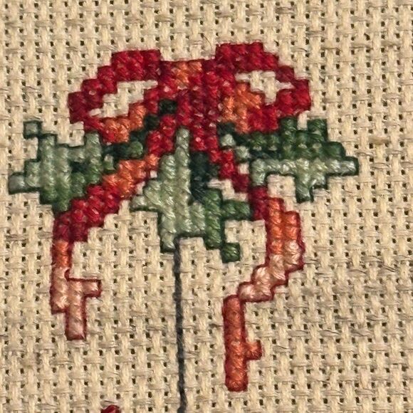 Vintage crossstitch Cat at Christmas needle point Embroidered cross-stitch - Picture 7 of 11